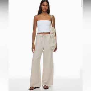 Aritzia linen Lodge Pant, L natural ecru colour, like new condition (worn once!)